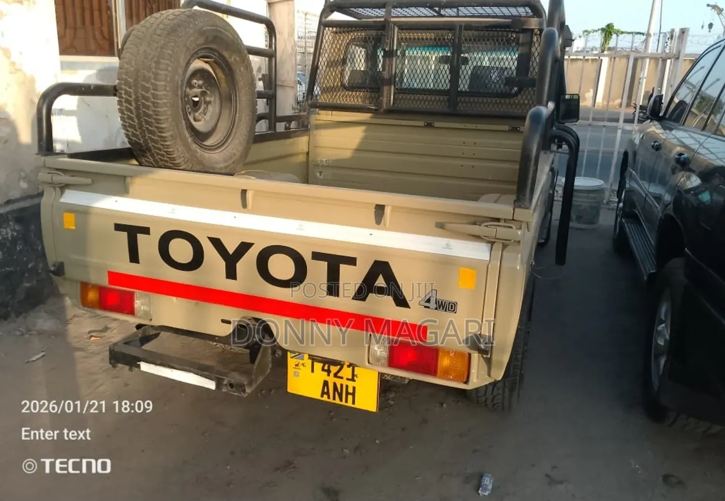 Toyota Land Cruiser 2015 Gold