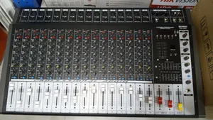 Yamaha PMX-1602d 16-Channel Professional Powered Mixer