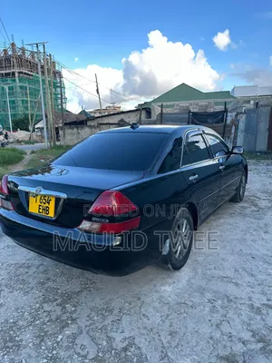 Toyota Mark II 2004 Black