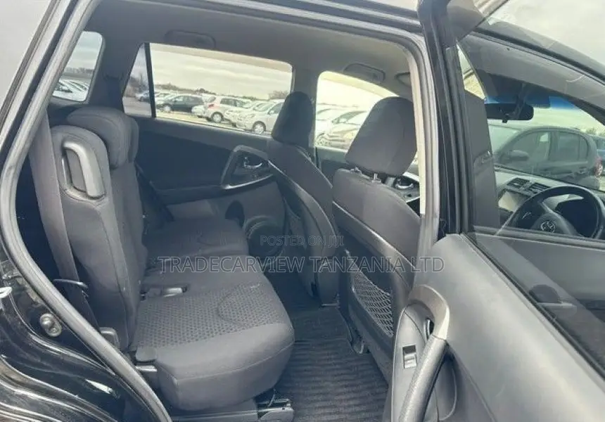 Toyota Vanguard 2010 Black
