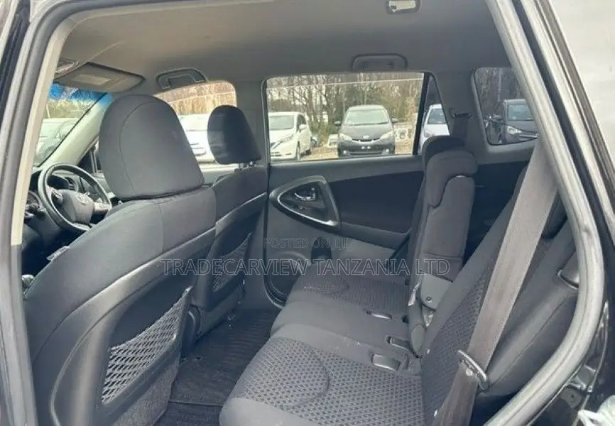 Toyota Vanguard 2010 Black