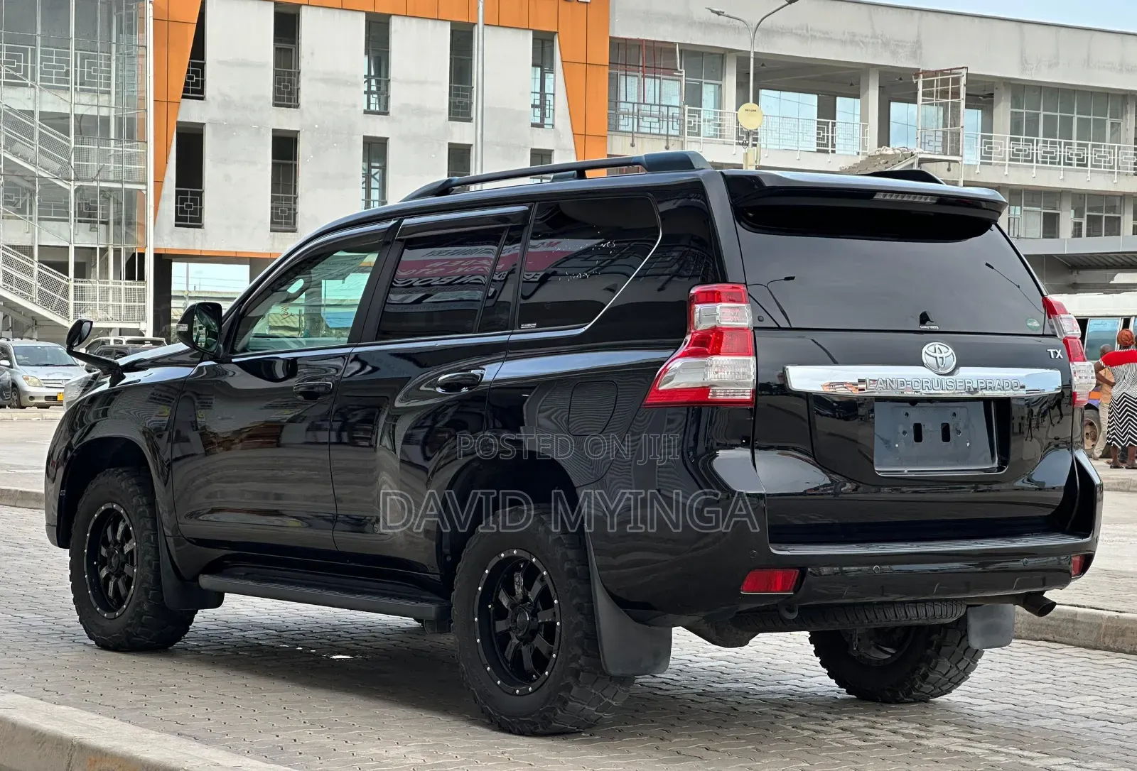 Toyota Land Cruiser Prado 2016 Black