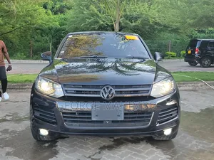 Volkswagen Touareg 2011 Black