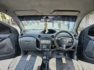 Toyota Vitz 2003 Black