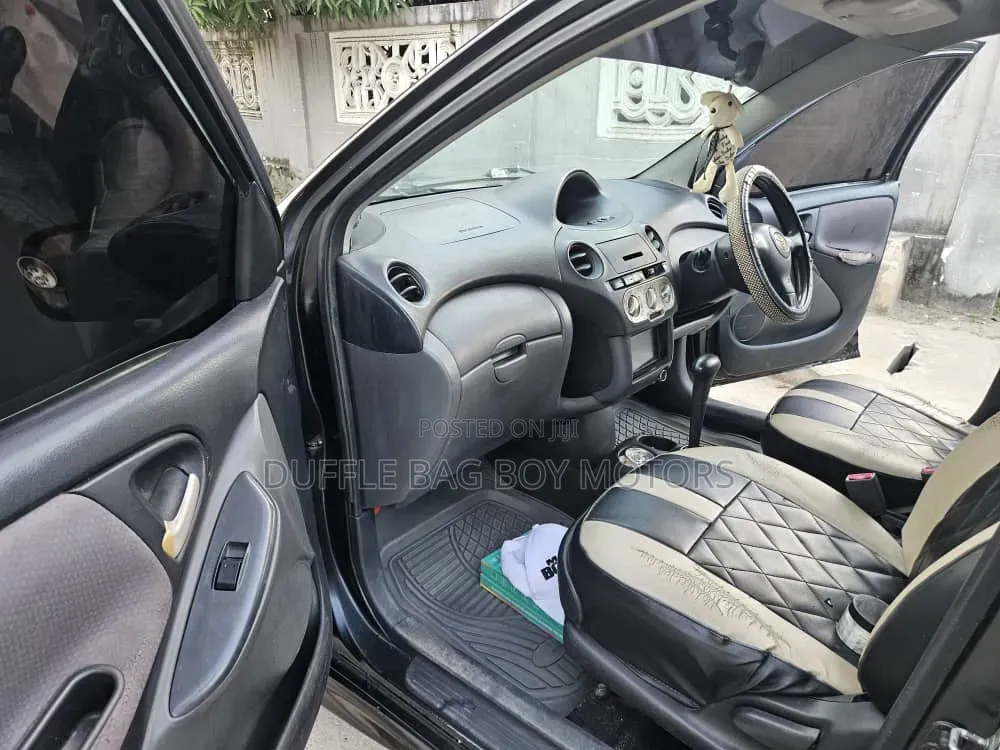 Toyota Vitz 2003 Black