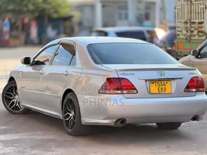 Toyota Crown 2006 Silver