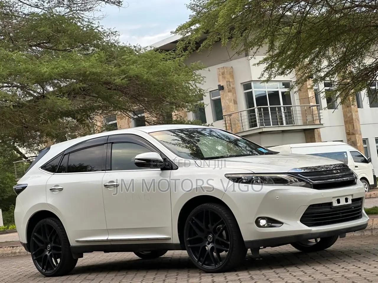 Toyota Harrier 2017 Pearl