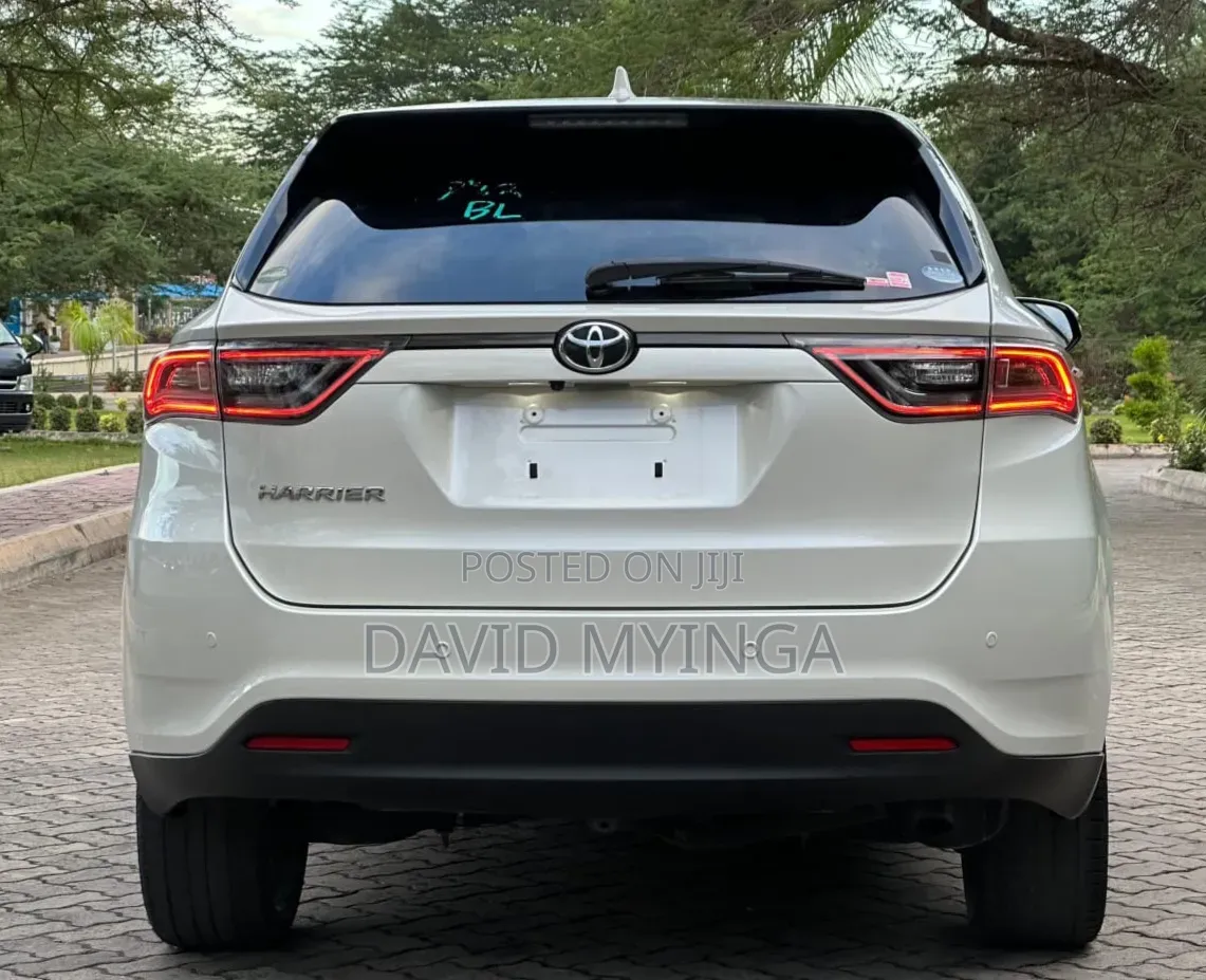 Toyota Harrier 2017 Pearl