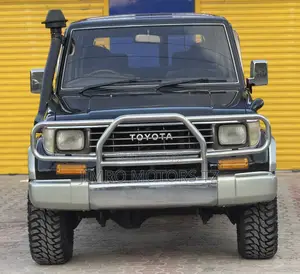 Toyota Land Cruiser Prado 2000 Black