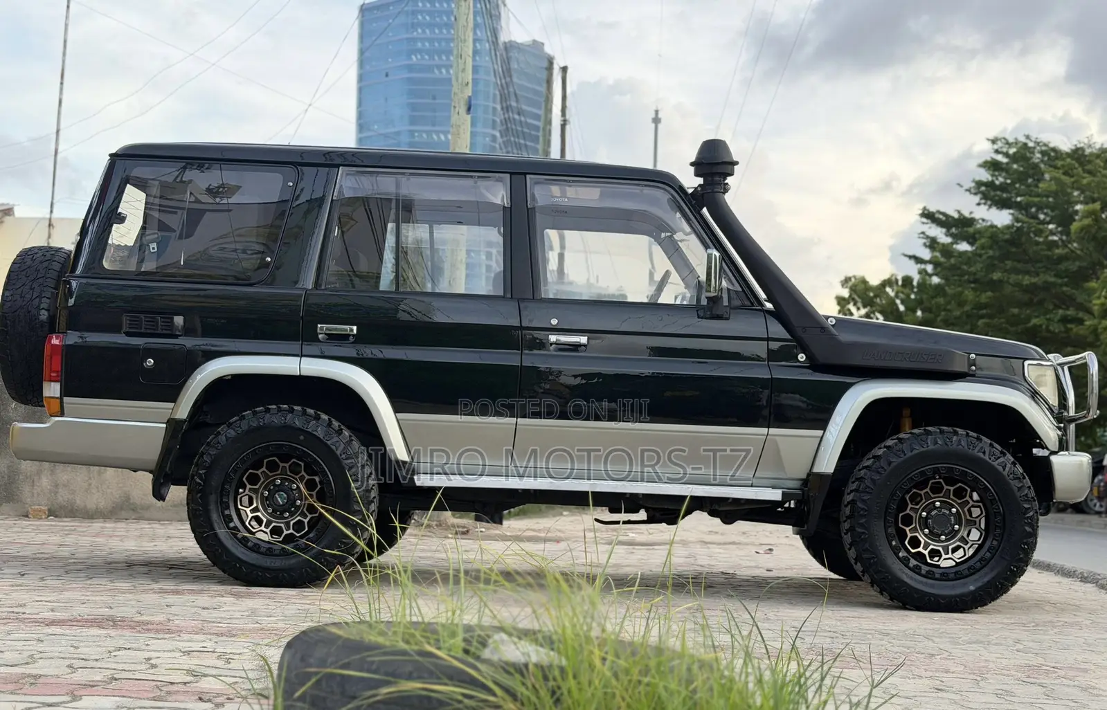 Toyota Land Cruiser Prado 2000 Black