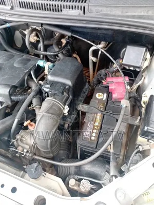 Toyota IST 2004 Silver