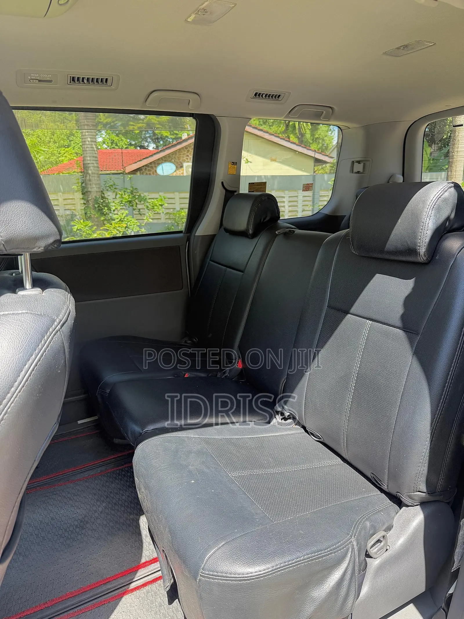 Toyota Noah 2009 Silver