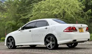 Toyota Crown 2009 White