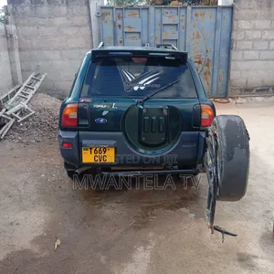 Toyota RAV4 1999 Blue