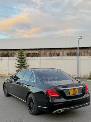 Mercedes-Benz E400 2016 Black