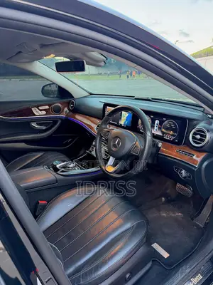Mercedes-Benz E400 2016 Black