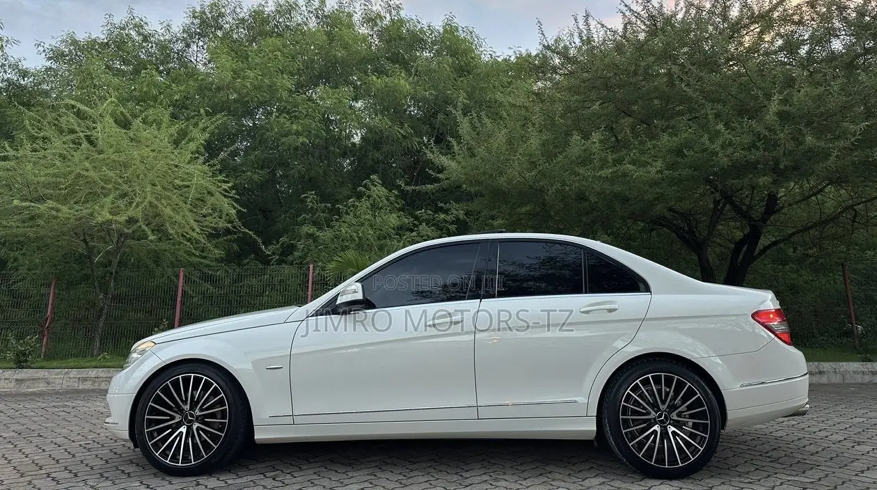 Mercedes-Benz C-Class 2008 White