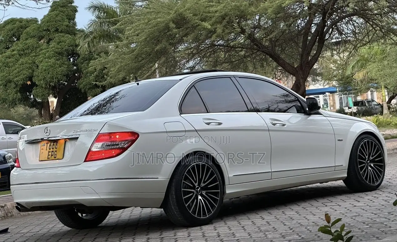 Mercedes-Benz C-Class 2008 White