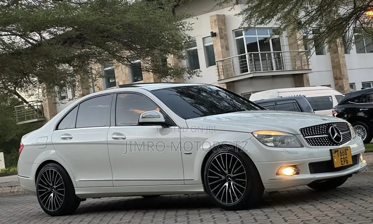 Mercedes-Benz C-Class 2008 White