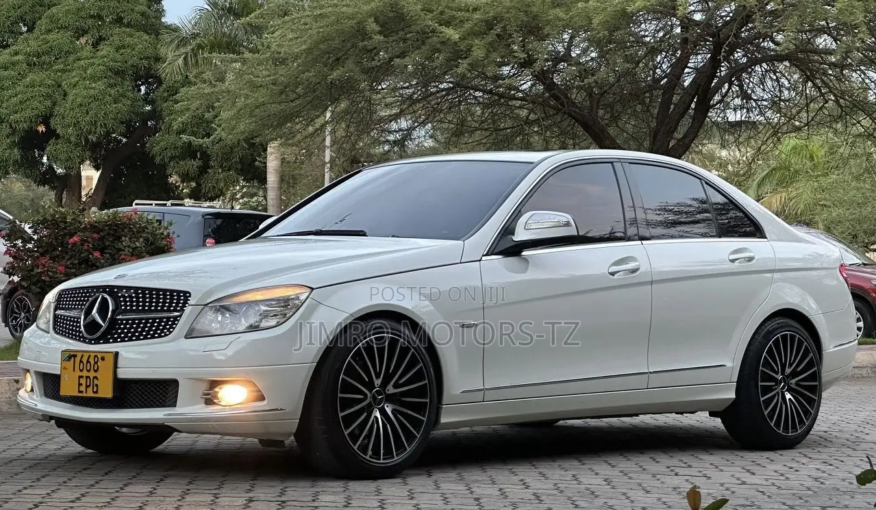Mercedes-Benz C-Class 2008 White