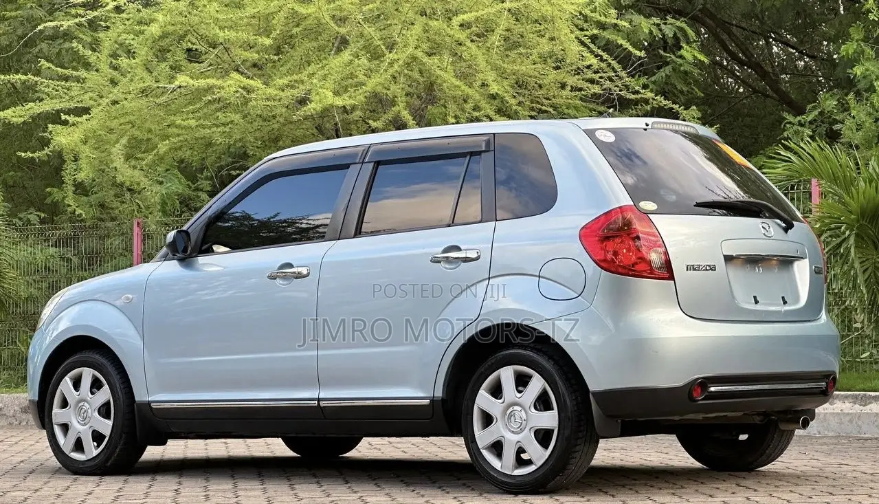 Mazda Verisa 2008 Blue