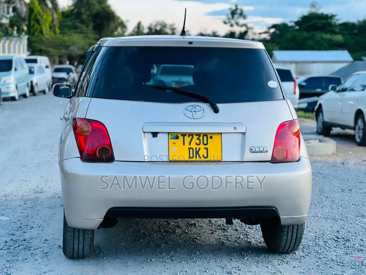 Toyota IST 2008 Silver
