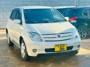 Toyota IST 2006 White
