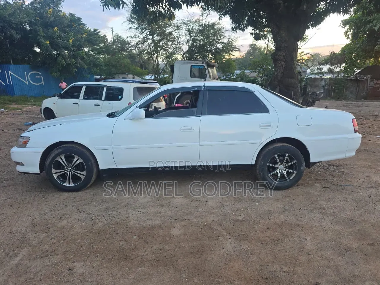 Toyota Cresta 1999 White
