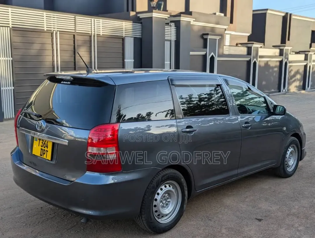 Toyota Wish 2006 Gray