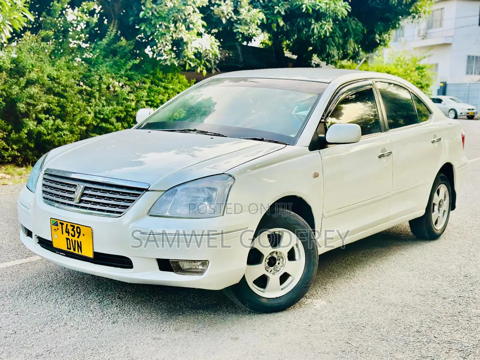 Toyota Premio 2005 White