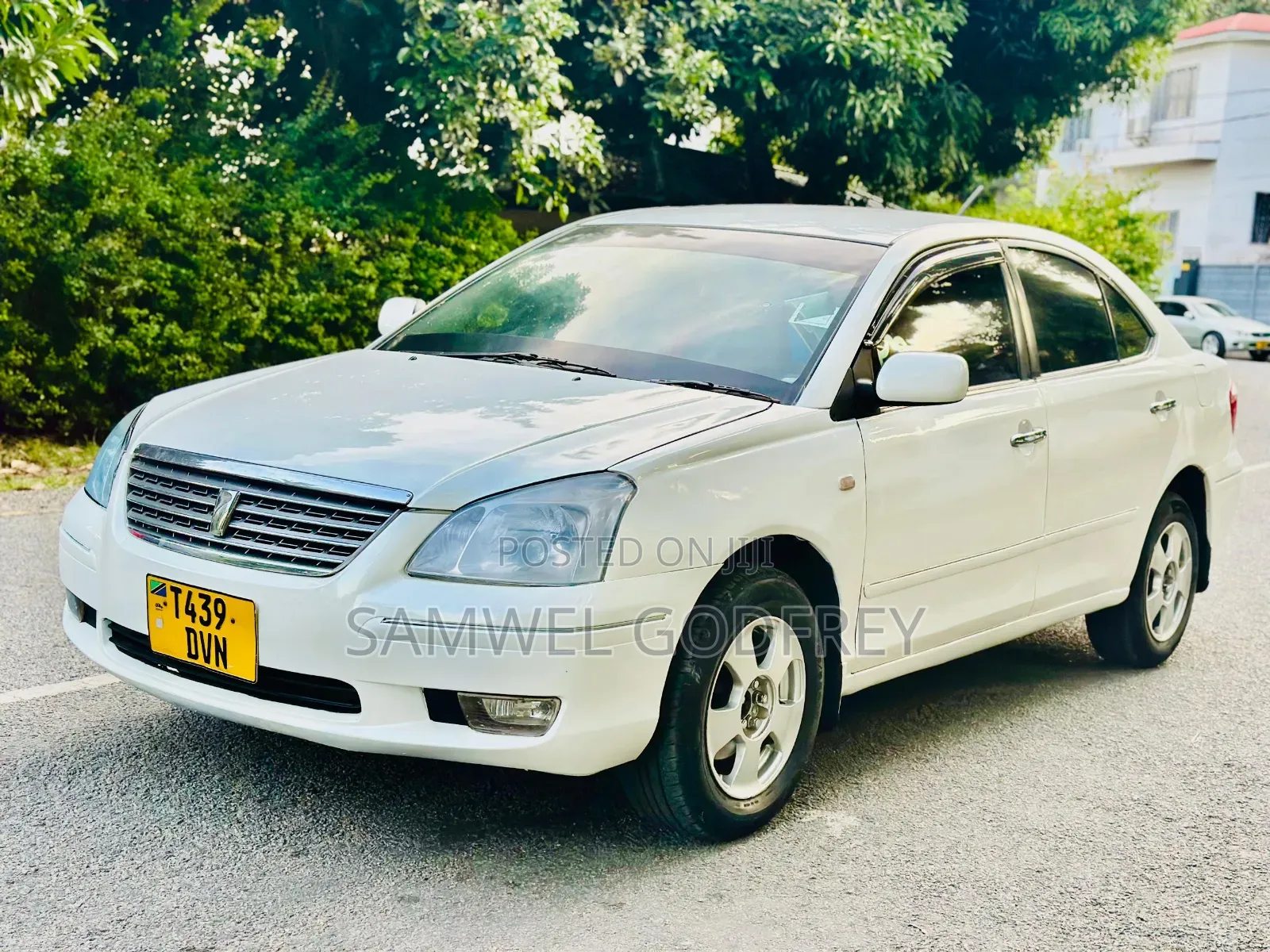 Toyota Premio 2005 White