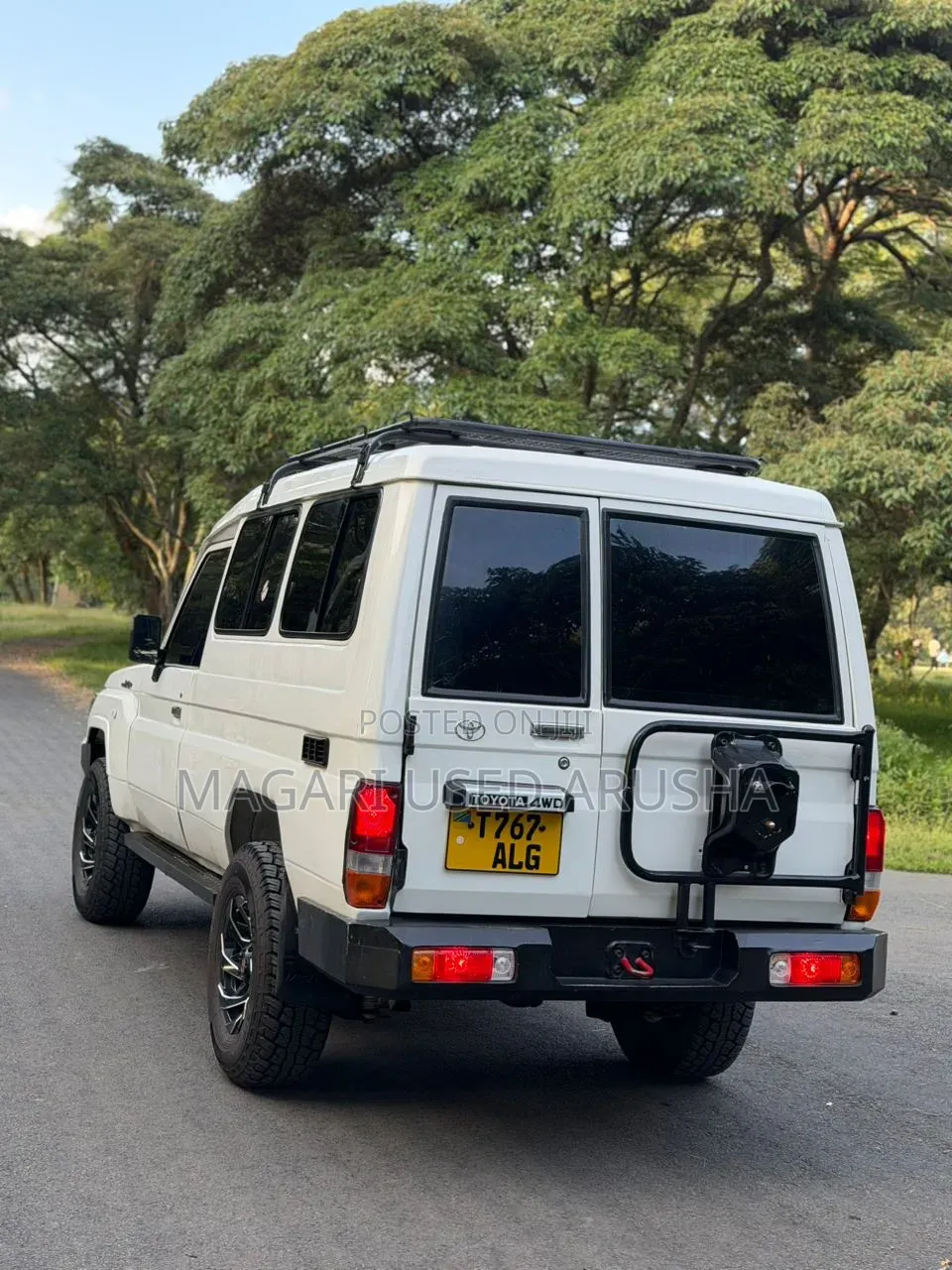 Toyota Land Cruiser 2003 White