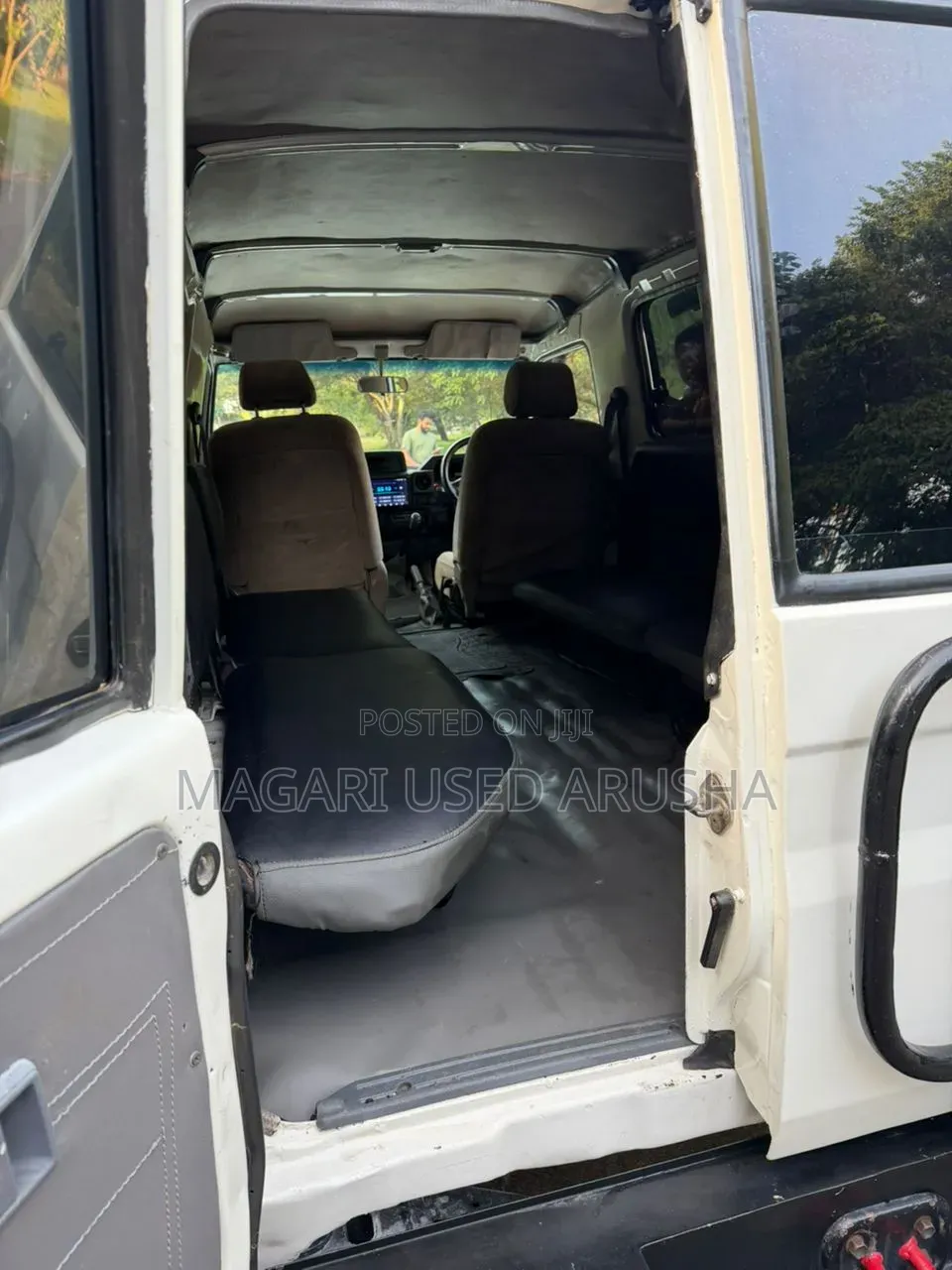 Toyota Land Cruiser 2003 White