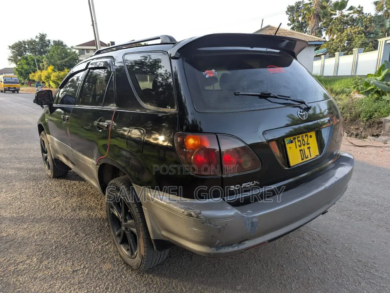 Toyota Harrier 2004 Gray