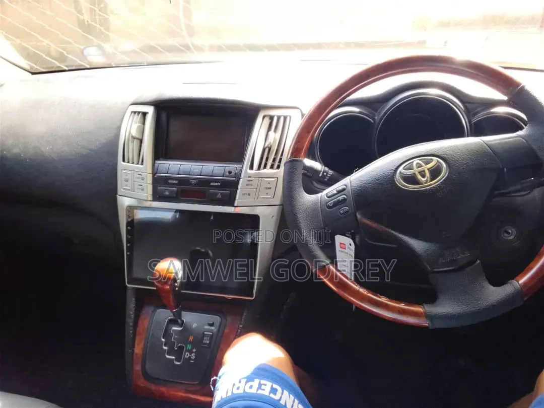 Toyota Harrier 2004 Black