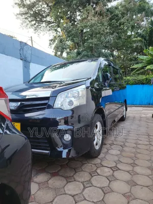 Toyota Noah 2010 Black