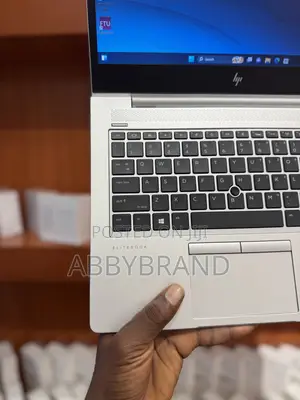 Laptop HP EliteBook 830 G6 8GB Intel Core i7 SSD 256GB