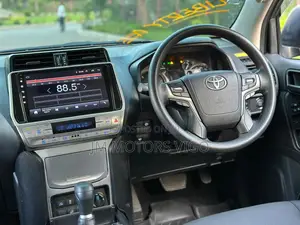 Toyota Land Cruiser Prado 2.8 2019 Black