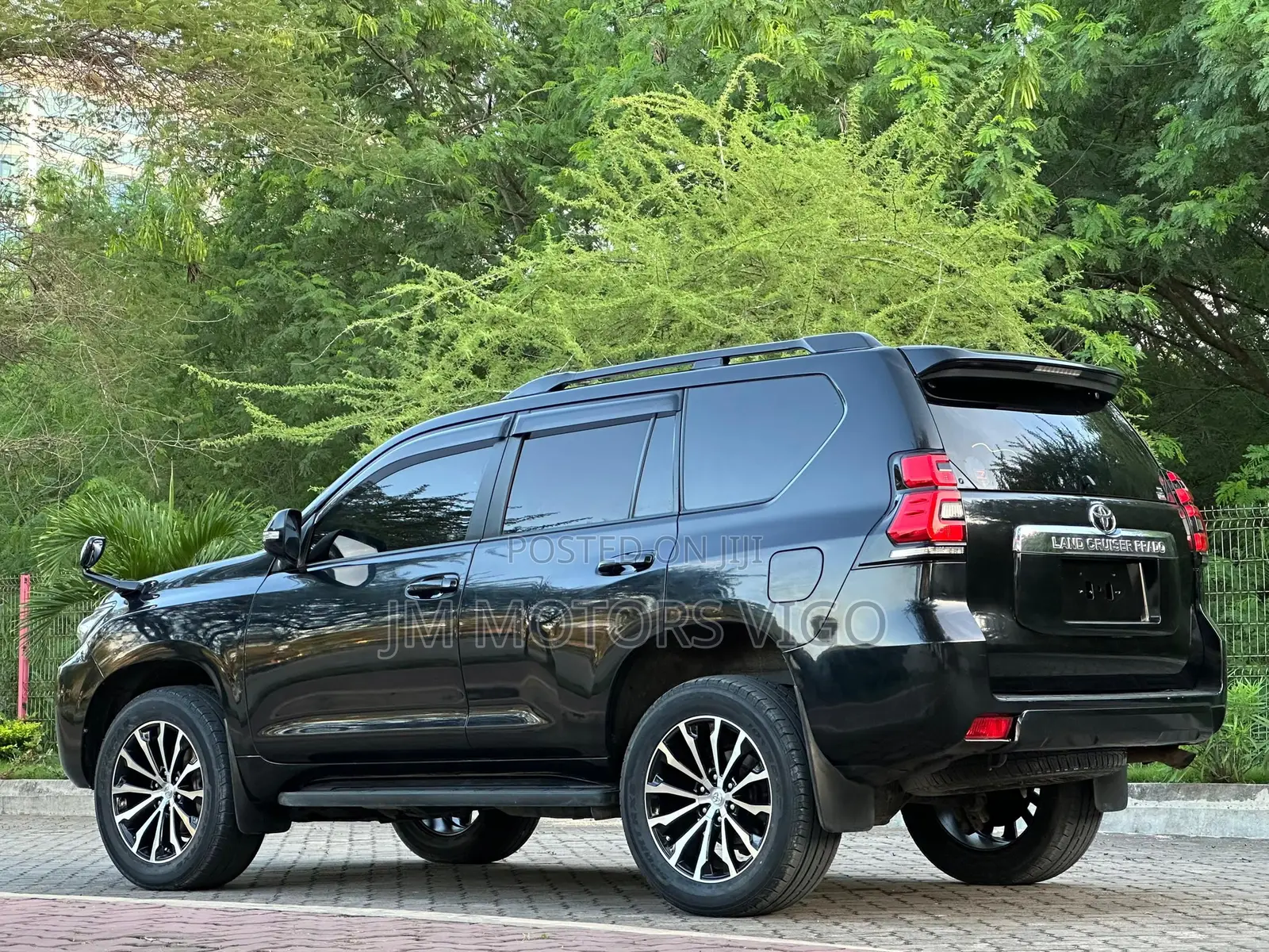 Toyota Land Cruiser Prado 2.8 2019 Black