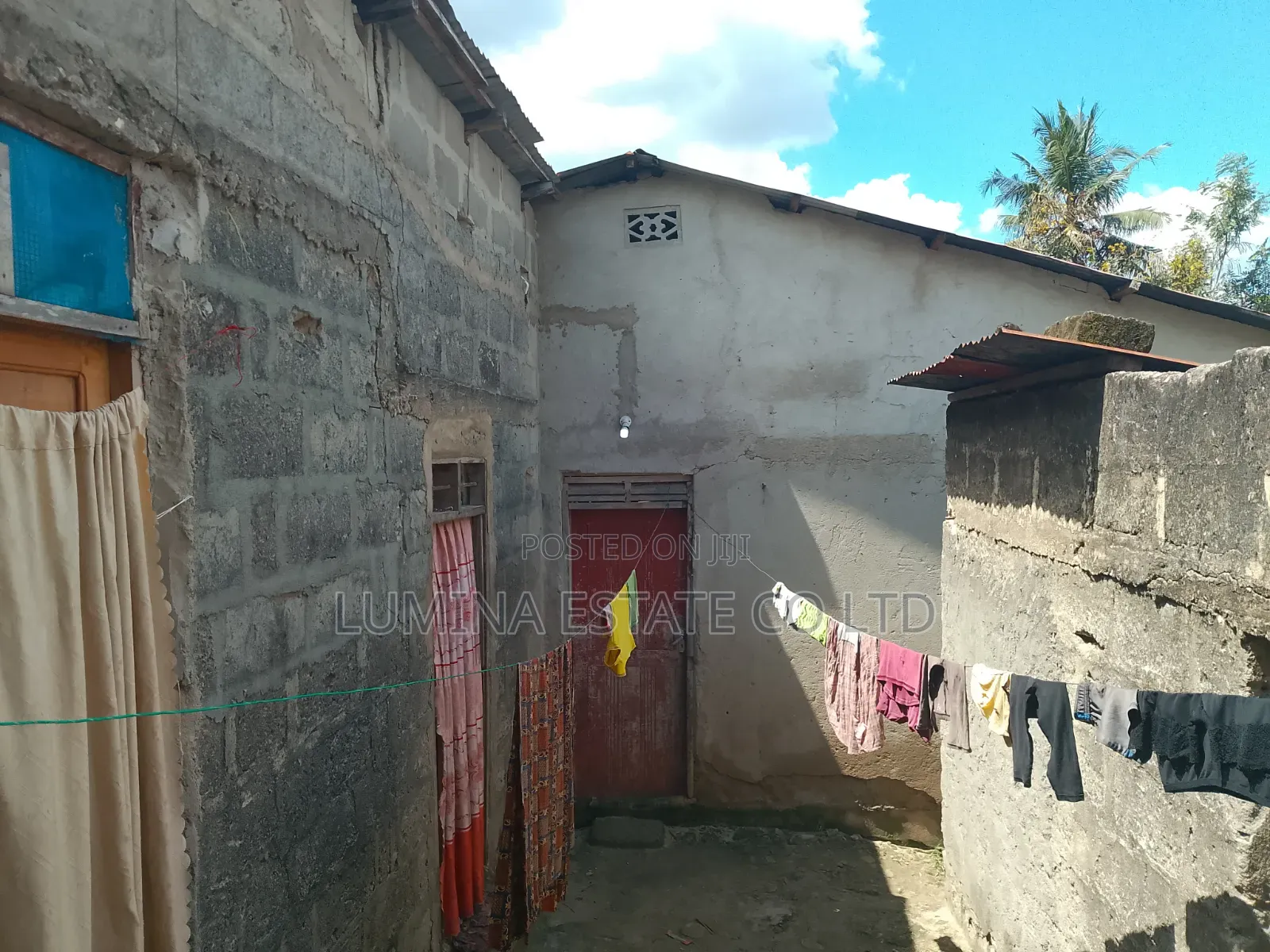 7bdrm Apartment in Lumina, Kinondoni for sale