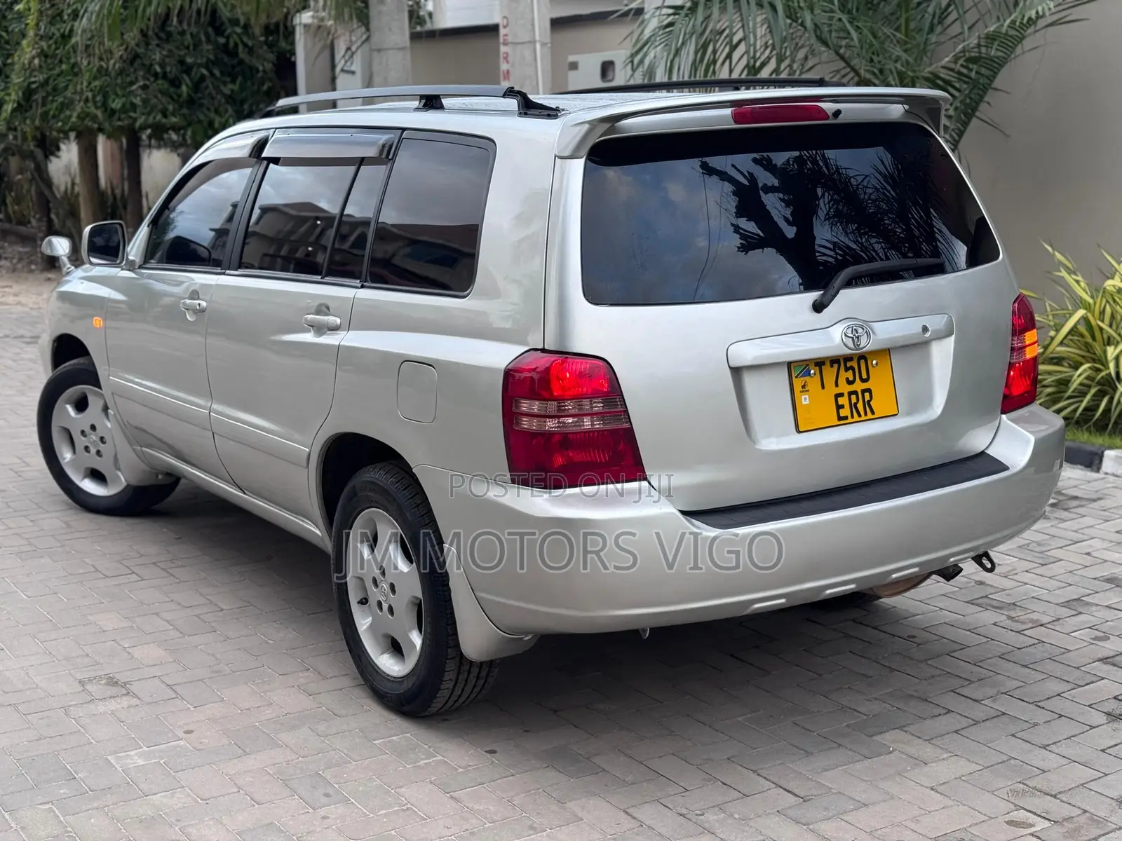 Toyota Kluger 2004 Silver