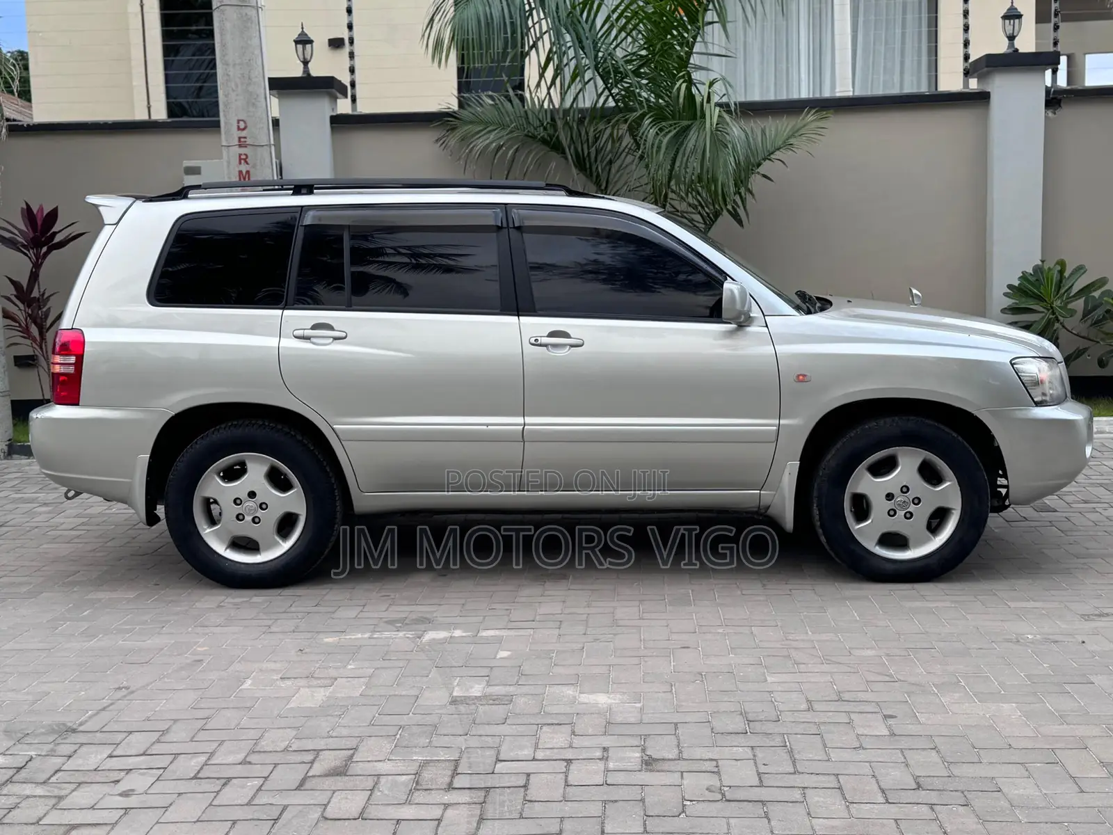 Toyota Kluger 2004 Silver