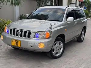 Toyota Kluger 2004 Silver