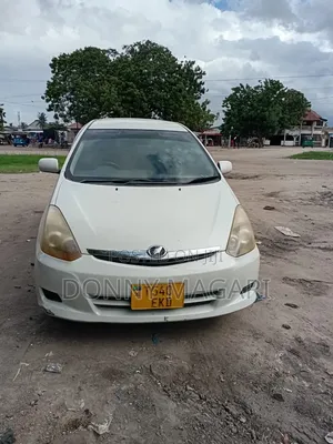 Toyota Wish 2006 White