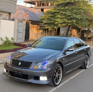 Toyota Crown 2007 Gray