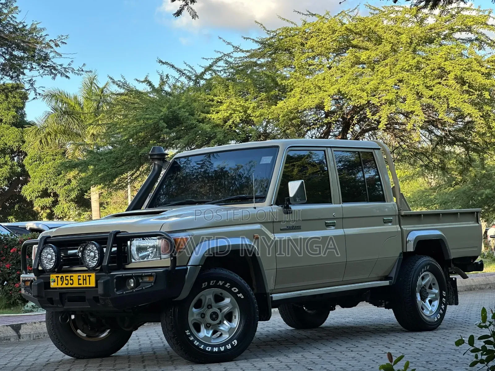 Toyota Land Cruiser 2017 Beige