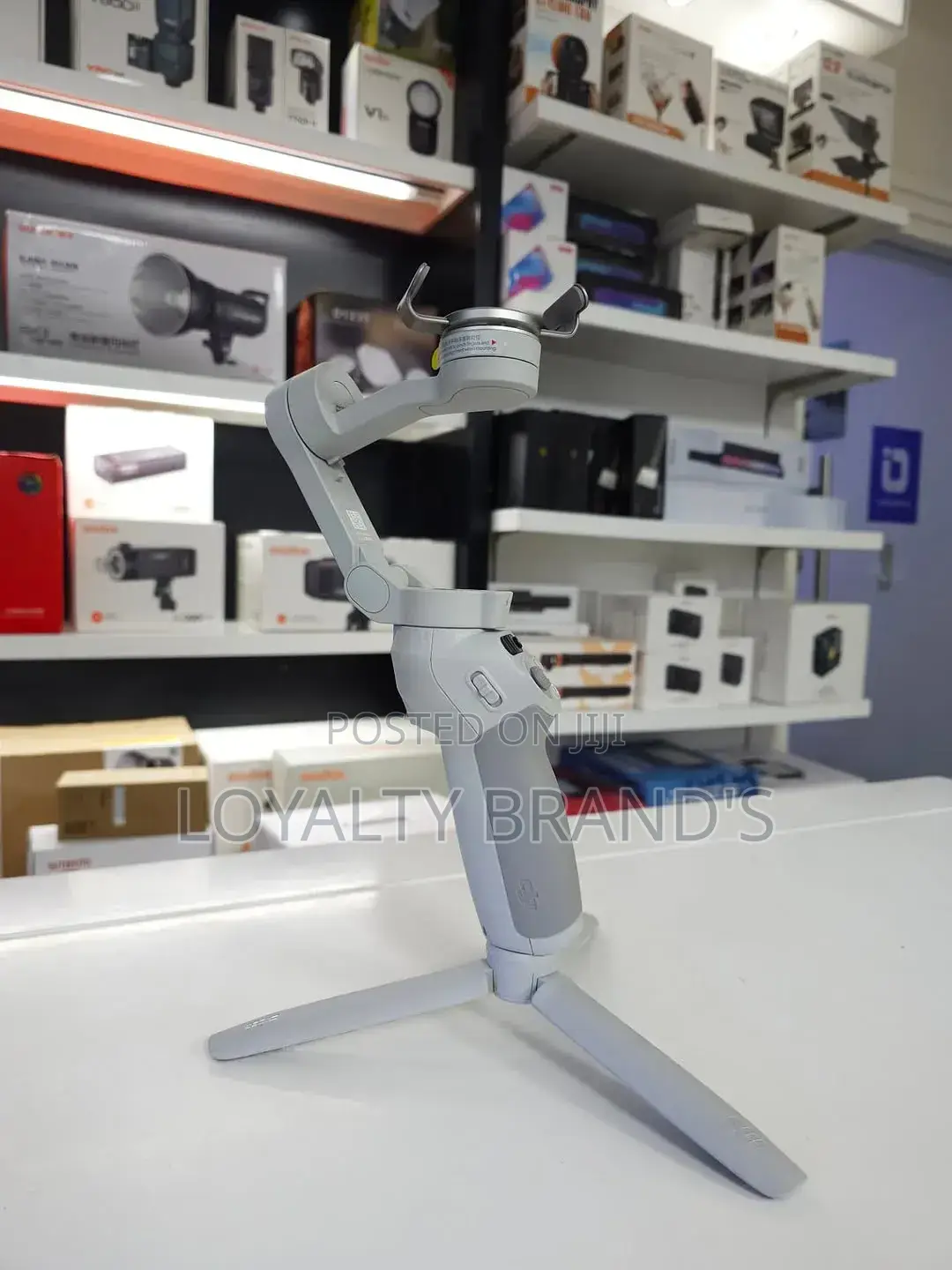 Dji Osmo Mobile Se – Affordable Smartphone Gimbal | Smooth Stabilized