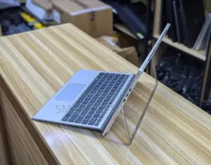 New Laptop HP Elite X2 G8 16GB Intel Core i5 SSD 256GB