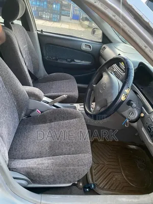 Toyota Corolla 2000 Silver
