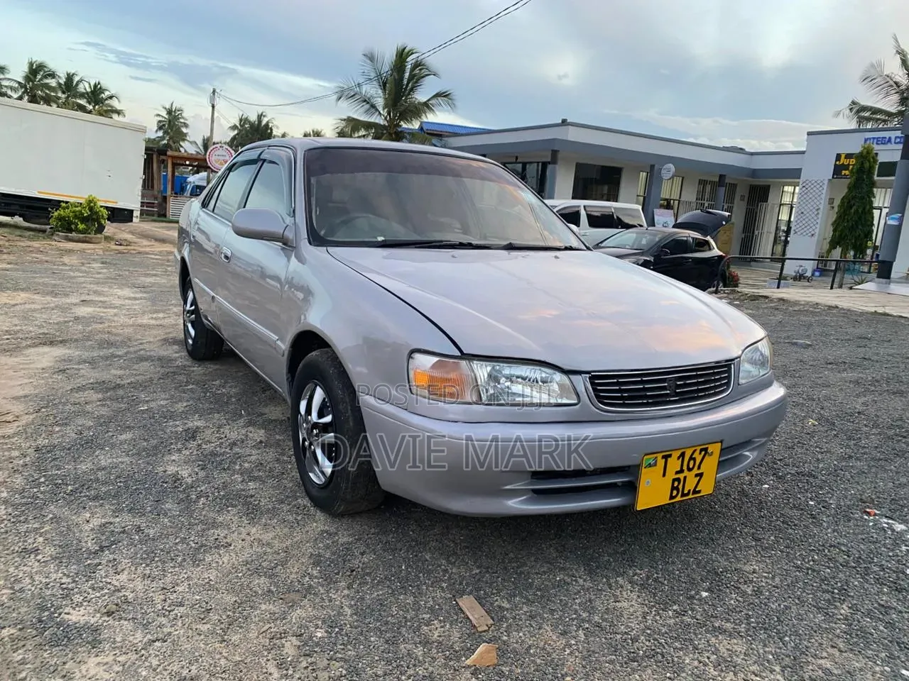Toyota Corolla 2000 Silver